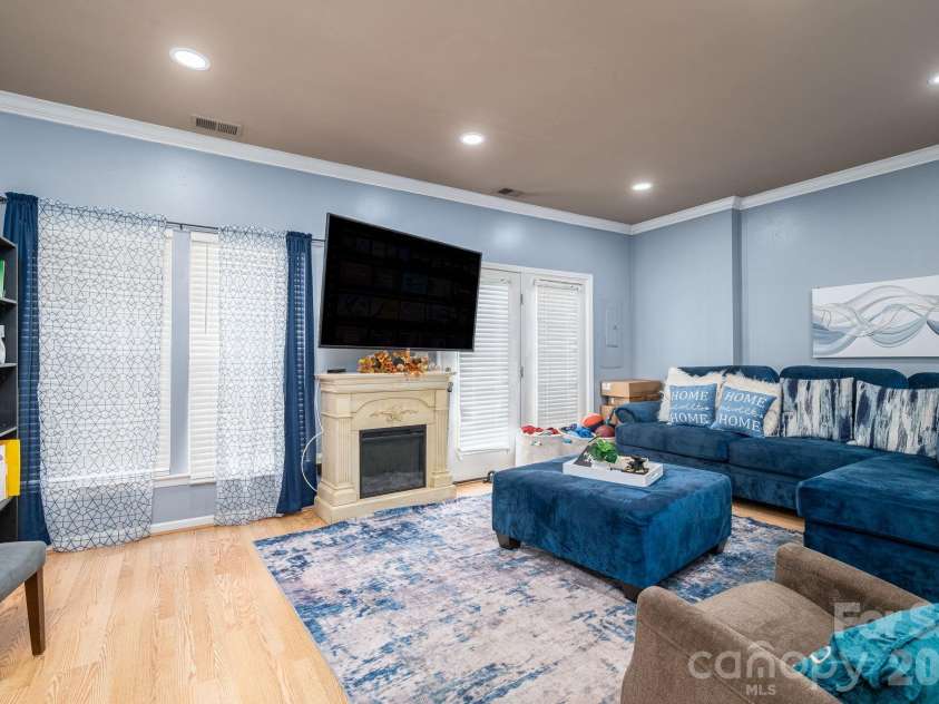 3000 Misty Harbor Circle, Cramerton, NC 28032.  MLS# CAR4385419, YatesRealty ID 26066. 