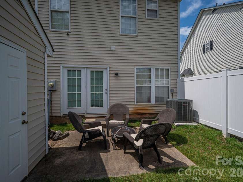 3000 Misty Harbor Circle, Cramerton, NC 28032.  MLS# CAR4385419, YatesRealty ID 26066. 