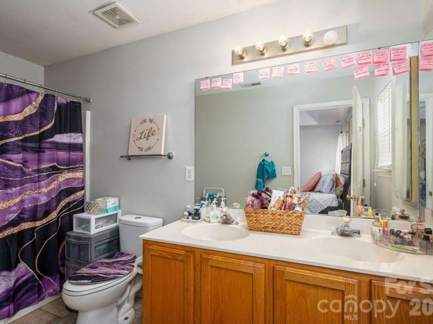 3000 Misty Harbor Circle, Cramerton, NC 28032.  MLS# CAR4385419, YatesRealty ID 26066. Ensuite.