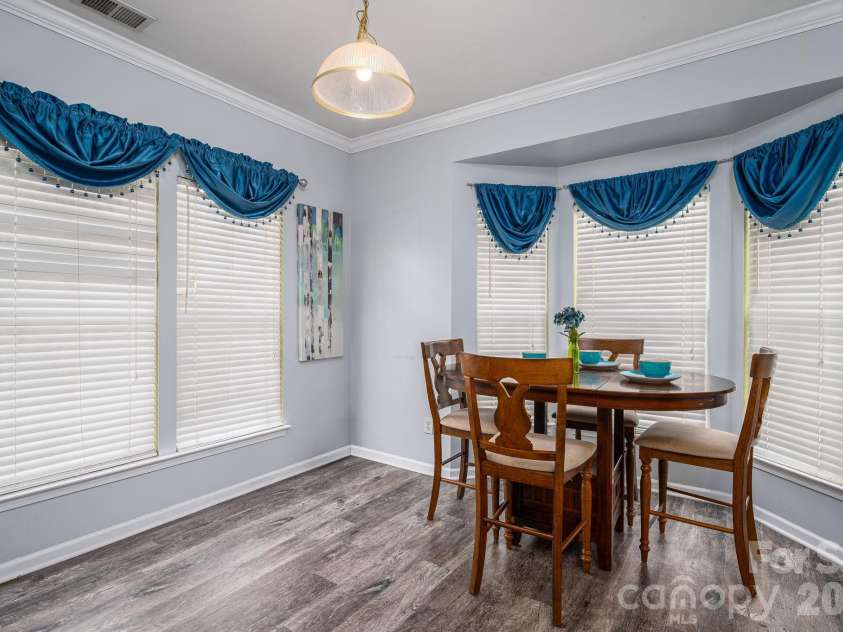 3000 Misty Harbor Circle, Cramerton, NC 28032.  MLS# CAR4385419, YatesRealty ID 26066. So much natural light!