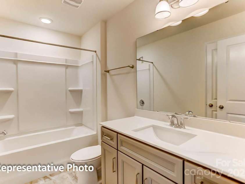 3025 Cedar Falls Drive, Waxhaw, NC 28173.  MLS# CAR4276952, YatesRealty ID 26069. 