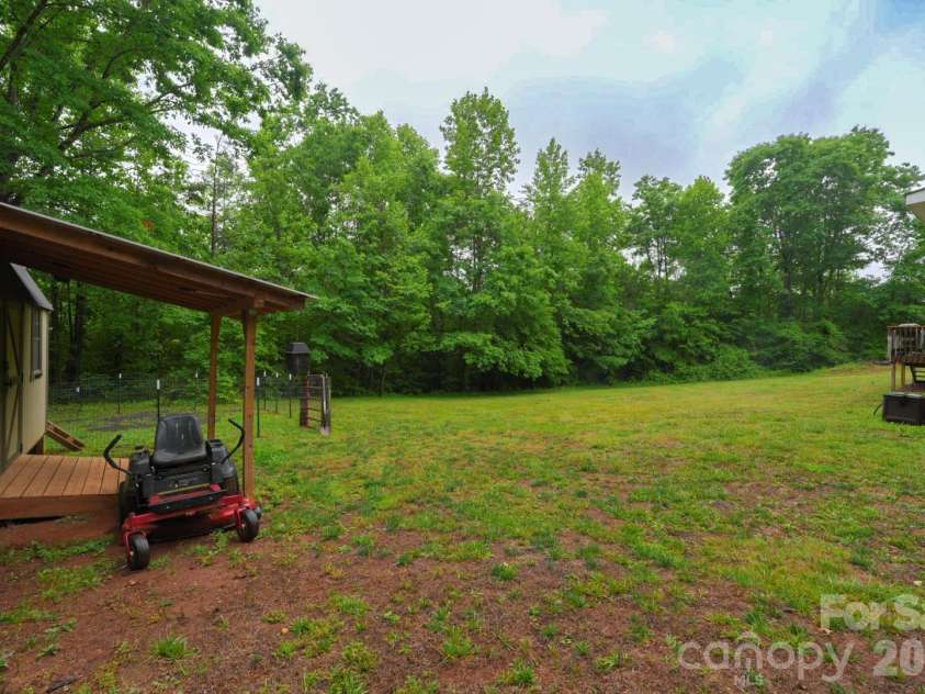 366 Rocky Lane, Dobson, NC 27017.  MLS# CAR4382955, YatesRealty ID 26069. 