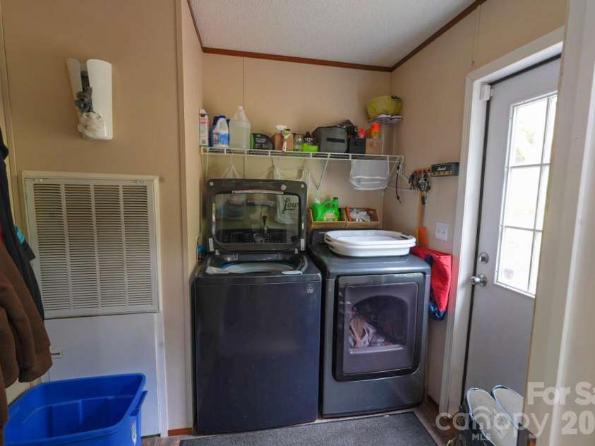 366 Rocky Lane, Dobson, NC 27017.  MLS# CAR4382955, YatesRealty ID 26069. 