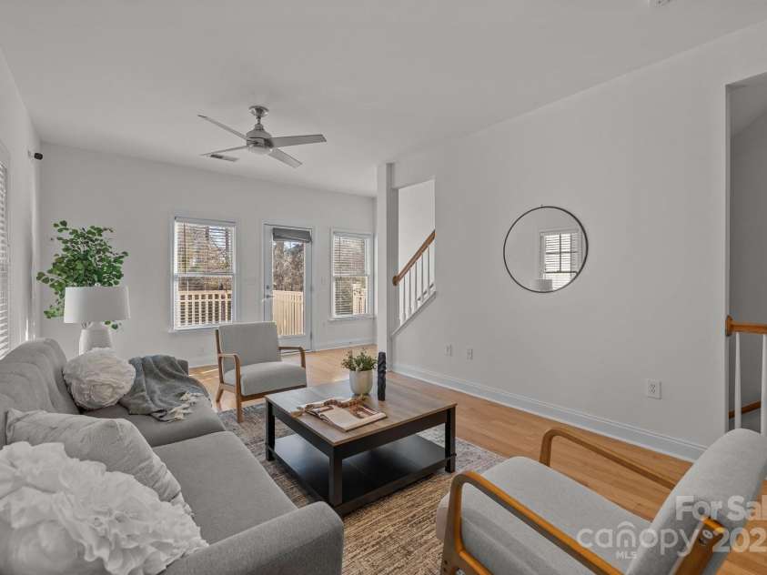 1335 Summit Greenway Court, Charlotte, NC 28208.  MLS# CAR4234575, YatesRealty ID 2607. 