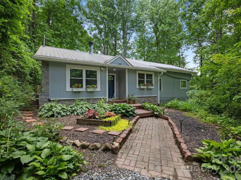 193 Timberside Drive, Mars Hill, NC 28754.  MLS# CAR4272349, YatesRealty ID 2607. 