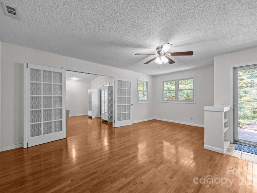 193 Timberside Drive, Mars Hill, NC 28754.  MLS# CAR4272349, YatesRealty ID 2607. 