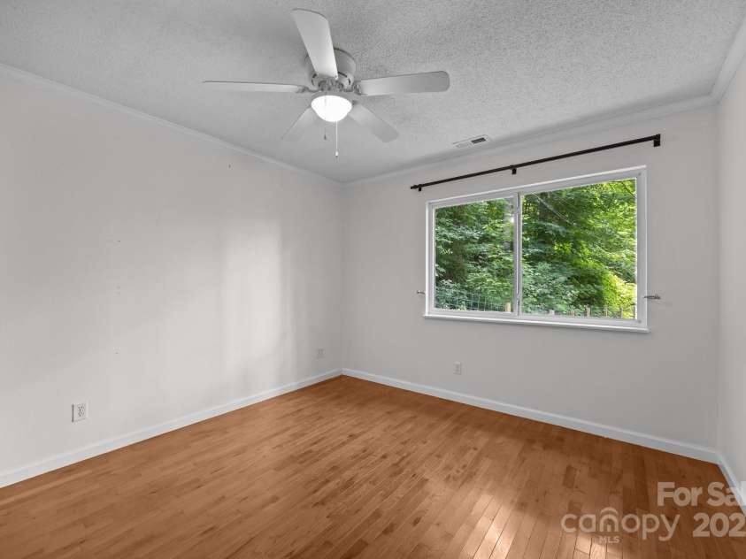 193 Timberside Drive, Mars Hill, NC 28754.  MLS# CAR4272349, YatesRealty ID 2607. 