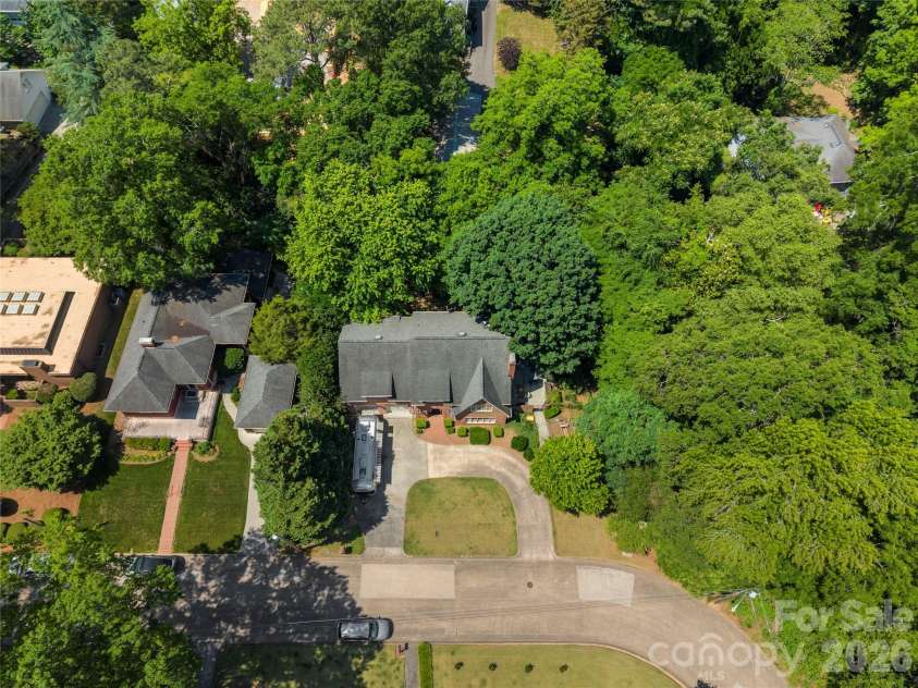 270 Sunset Drive, Concord, NC 28025.  MLS# CAR4382576, YatesRealty ID 26070. 