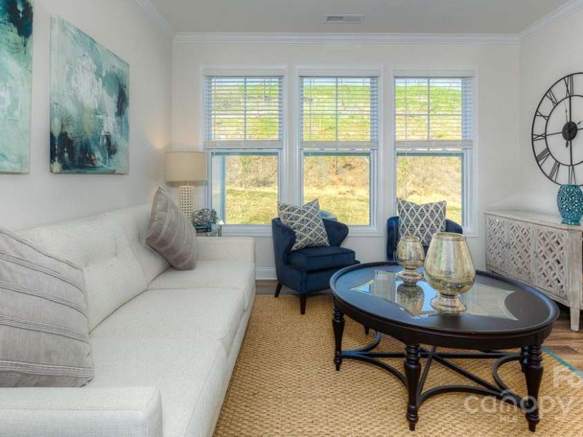 288 Creekview Road, Hendersonville, NC 28792.  MLS# CAR4161750, YatesRealty ID 26070. Family Room