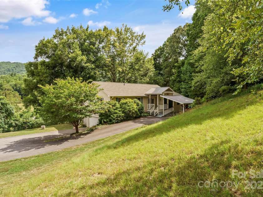 178 Herron Cove Road, Weaverville, NC 28787.  MLS# CAR4257698, YatesRealty ID 26072. 