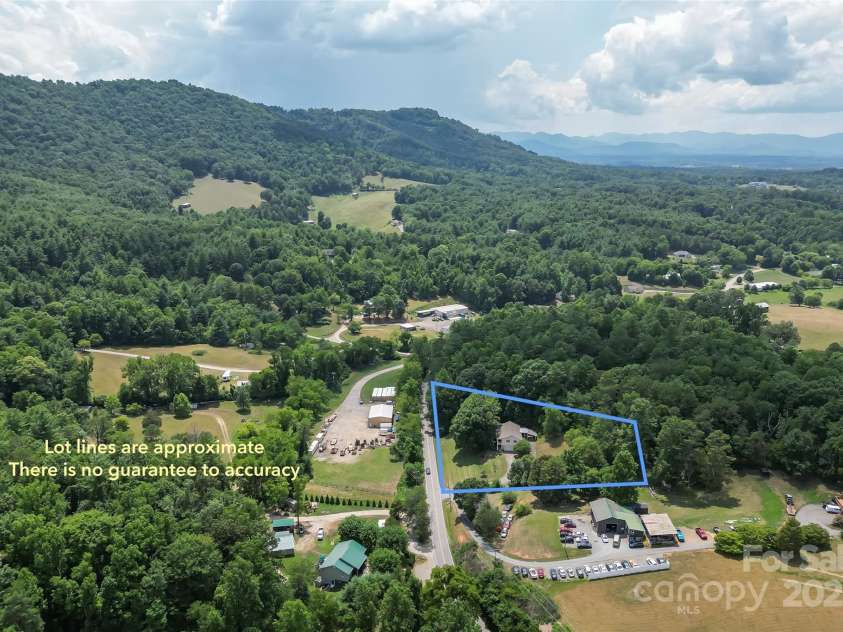 178 Herron Cove Road, Weaverville, NC 28787.  MLS# CAR4257698, YatesRealty ID 26072. 