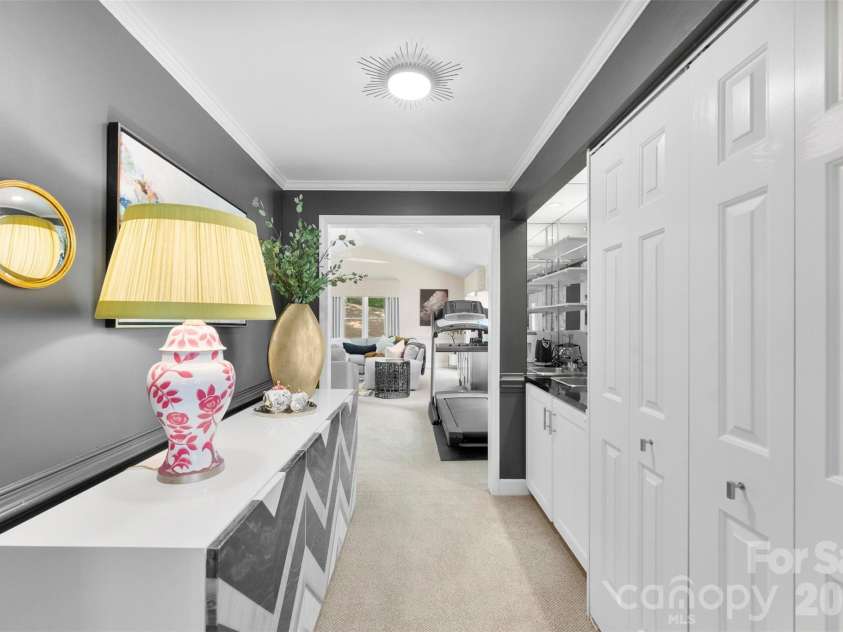 6613 Rocky Falls Road, Charlotte, NC 28211.  MLS# CAR4385008, YatesRealty ID 26072. 