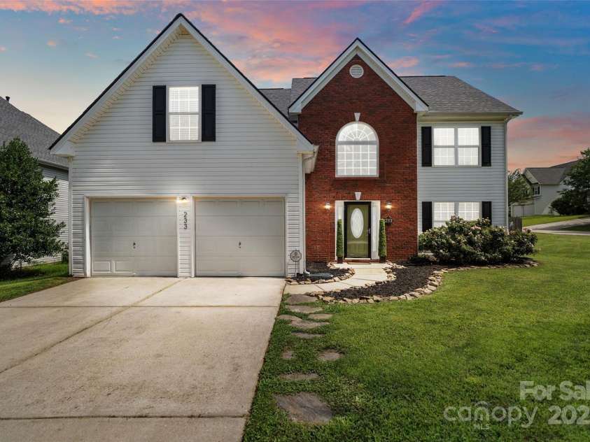 233 Tributary Drive, Rock Hill, SC 29732.  MLS# CAR4277997, YatesRealty ID 26073. 