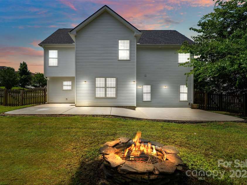 233 Tributary Drive, Rock Hill, SC 29732.  MLS# CAR4277997, YatesRealty ID 26073. 