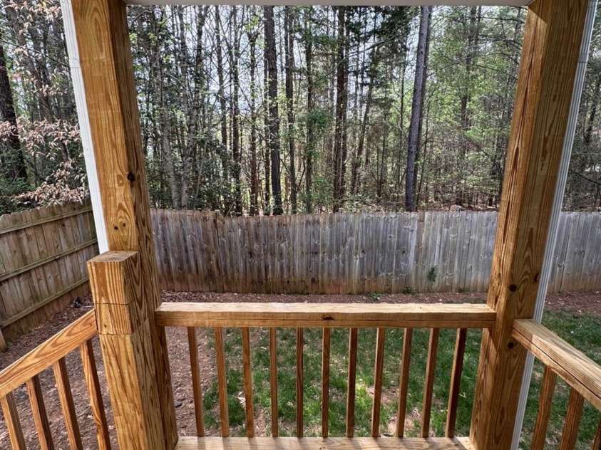 5111 Stockbridge Drive, Mount Holly, NC 28120.  MLS# CAR4353724, YatesRealty ID 26074. 