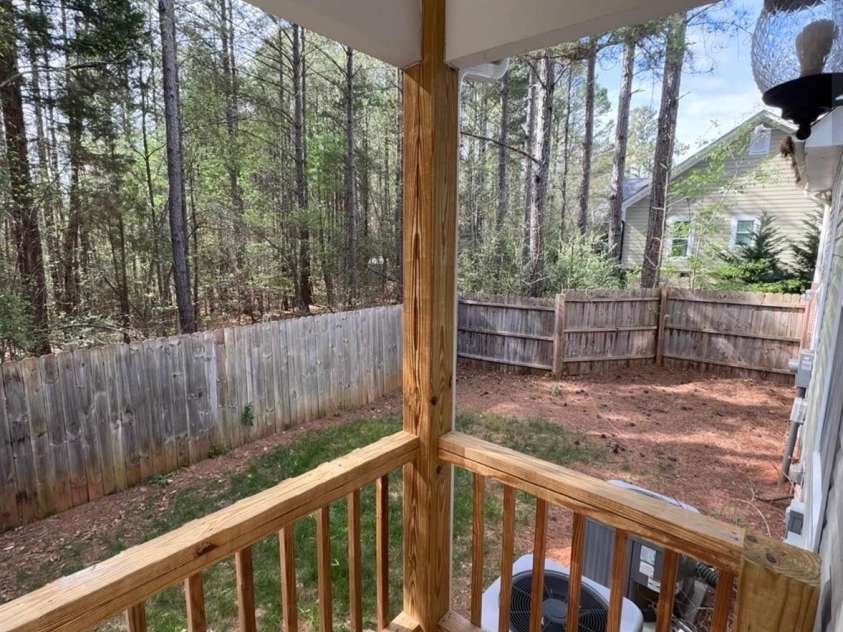 5111 Stockbridge Drive, Mount Holly, NC 28120.  MLS# CAR4353724, YatesRealty ID 26074. 