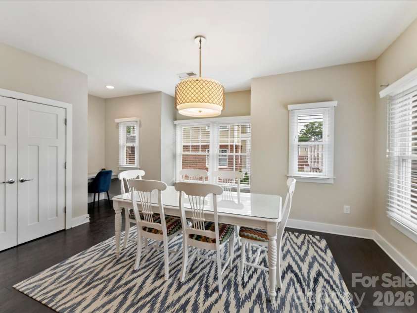 131 Grandin Road, Charlotte, NC 28208.  MLS# CAR4385124, YatesRealty ID 26079. 