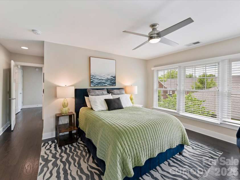 131 Grandin Road, Charlotte, NC 28208.  MLS# CAR4385124, YatesRealty ID 26079. 