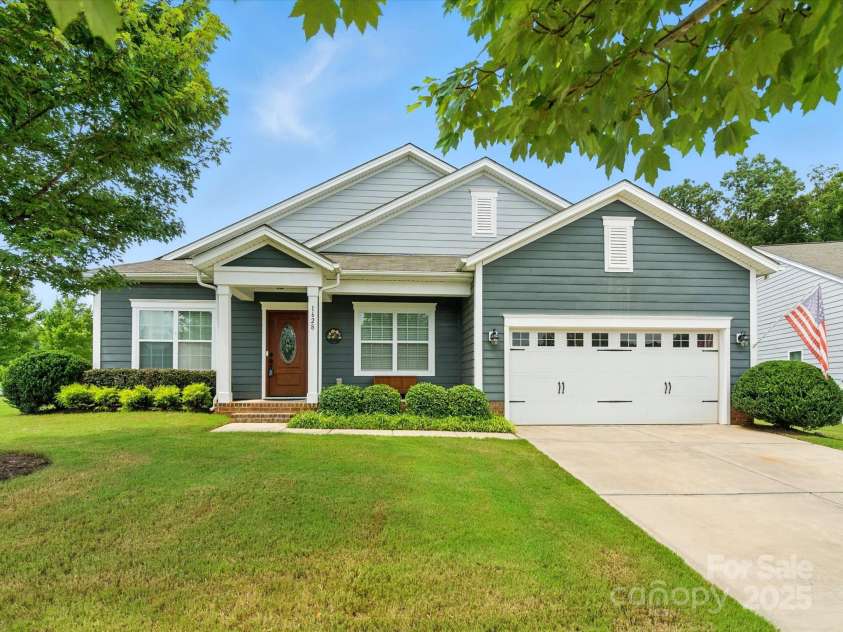 1628 Spring Blossom Trail, Fort Mill, SC 29708.  MLS# CAR4292124, YatesRealty ID 2608. 