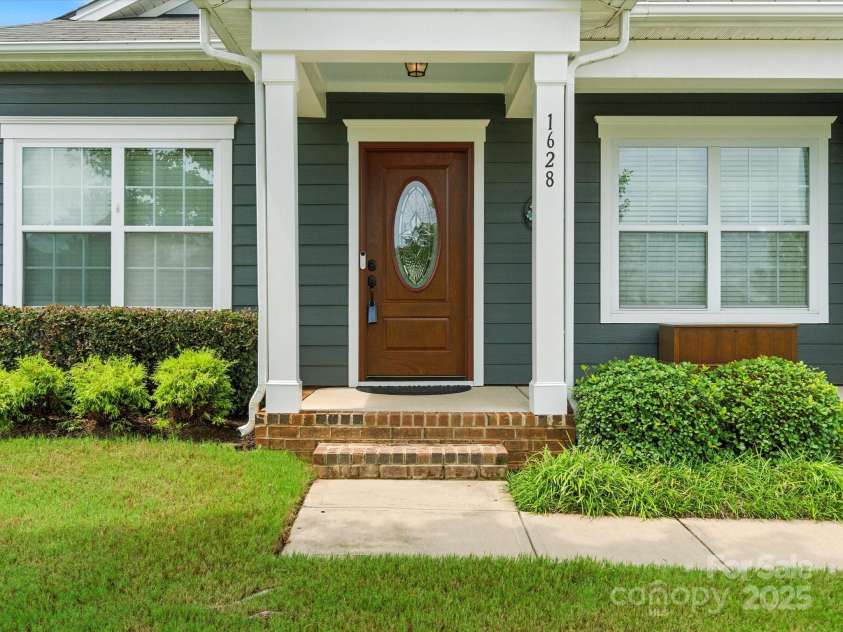 1628 Spring Blossom Trail, Fort Mill, SC 29708.  MLS# CAR4292124, YatesRealty ID 2608. 