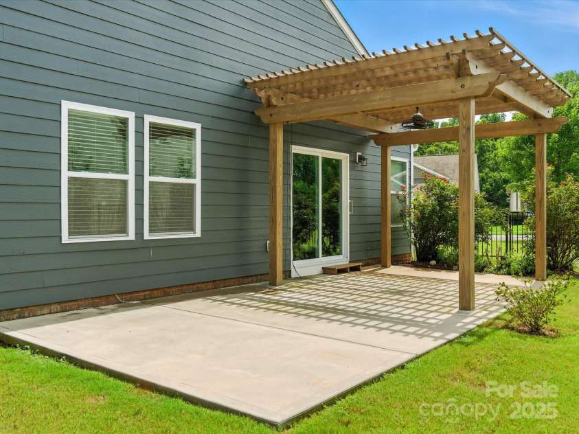 1628 Spring Blossom Trail, Fort Mill, SC 29708.  MLS# CAR4292124, YatesRealty ID 2608. 
