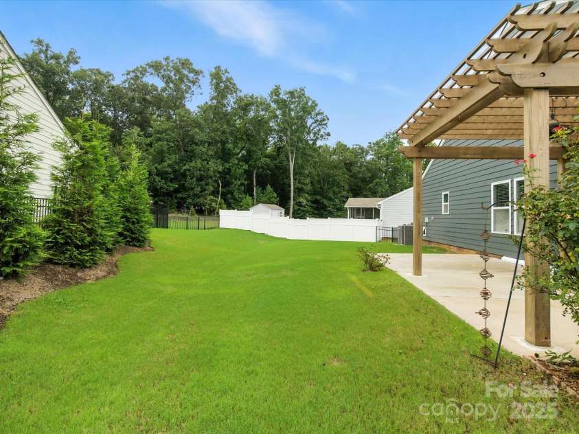 1628 Spring Blossom Trail, Fort Mill, SC 29708.  MLS# CAR4292124, YatesRealty ID 2608. 