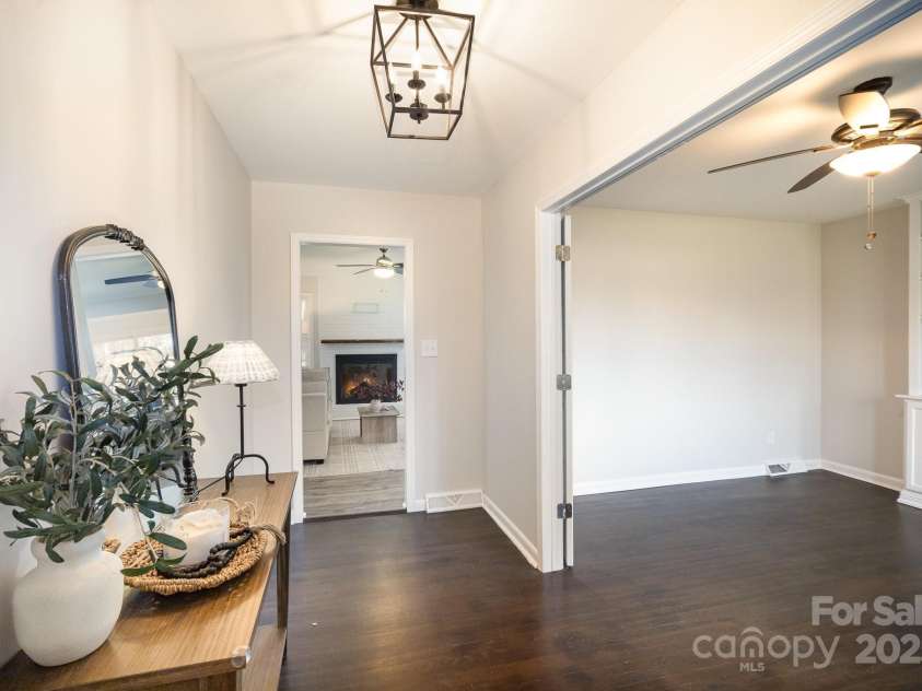 4136 Woodgreen Terrace, Charlotte, NC 28205.  MLS# CAR4232595, YatesRealty ID 2608. 