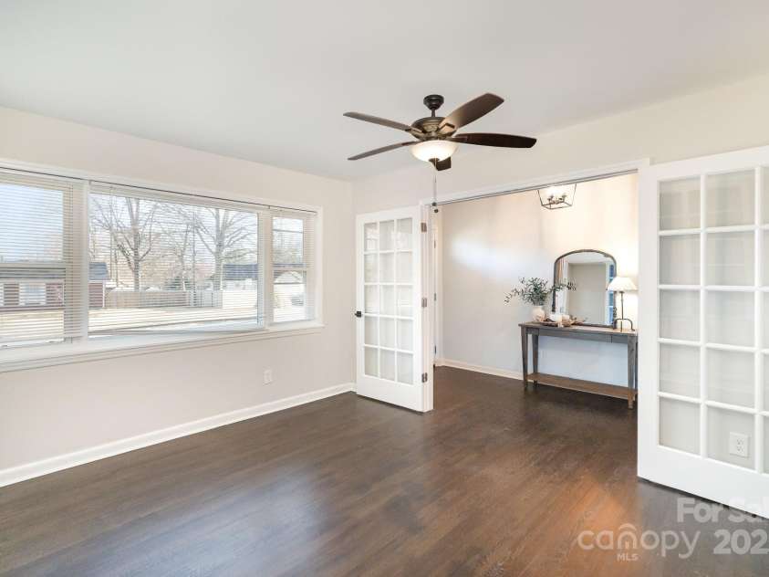 4136 Woodgreen Terrace, Charlotte, NC 28205.  MLS# CAR4232595, YatesRealty ID 2608. 