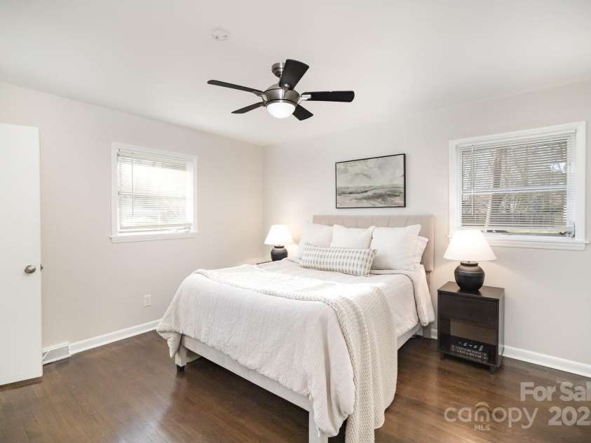 4136 Woodgreen Terrace, Charlotte, NC 28205.  MLS# CAR4232595, YatesRealty ID 2608. 