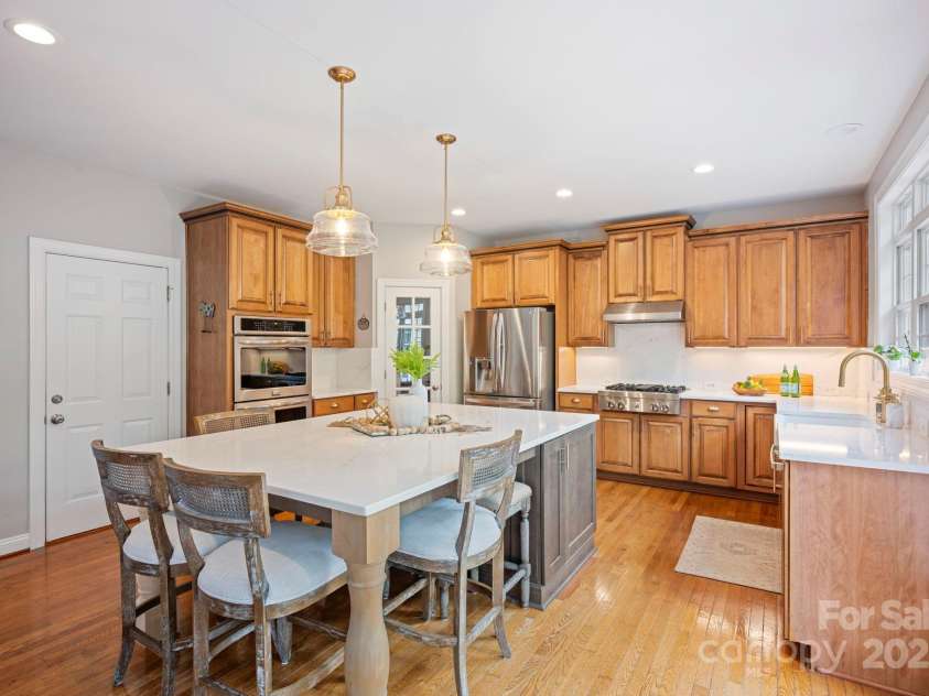 184 Melbourne Drive, Fort Mill, SC 29708.  MLS# CAR4270055, YatesRealty ID 26081. 