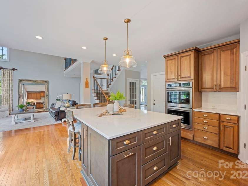 184 Melbourne Drive, Fort Mill, SC 29708.  MLS# CAR4270055, YatesRealty ID 26081. 