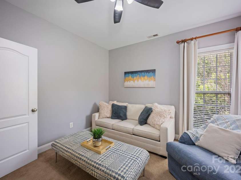 184 Melbourne Drive, Fort Mill, SC 29708.  MLS# CAR4270055, YatesRealty ID 26081. 