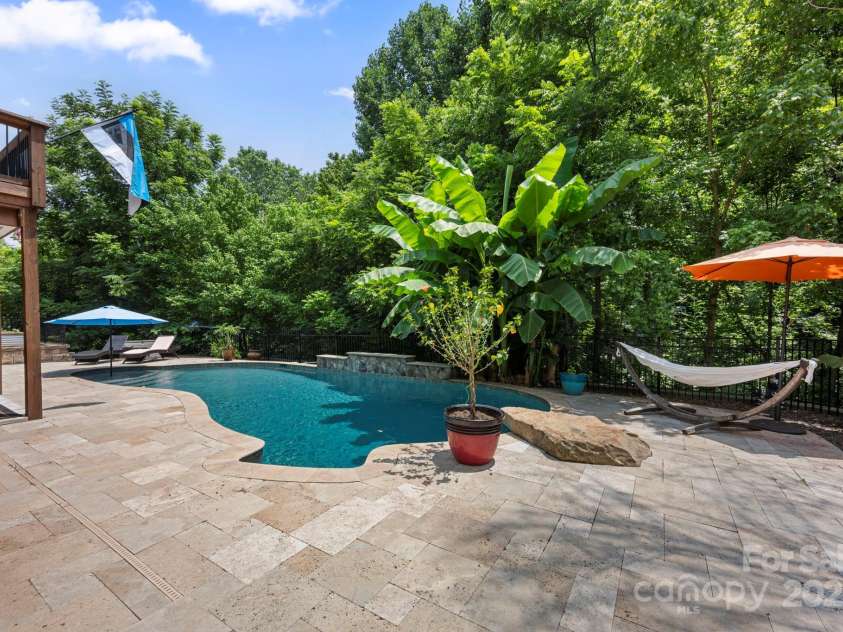 184 Melbourne Drive, Fort Mill, SC 29708.  MLS# CAR4270055, YatesRealty ID 26081. 