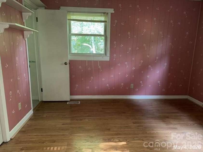 3734 Lail Avenue, Morganton, NC 28655.  MLS# CAR4385976, YatesRealty ID 26081. 