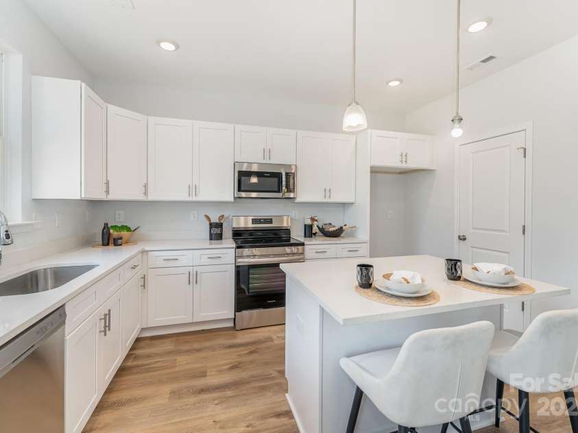 3031 Breslin Street, Charlotte, NC 28214.  MLS# CAR4277326, YatesRealty ID 26083. Representational Photo Only - Staged