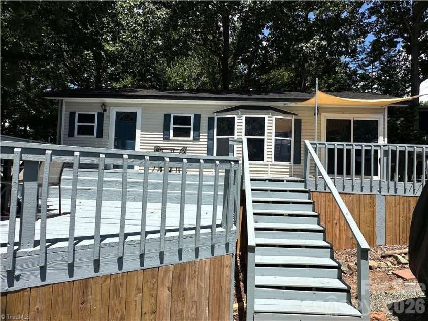 112 Cardinal Drive, New London, NC 28127.  MLS# CAR4383252, YatesRealty ID 26085. 