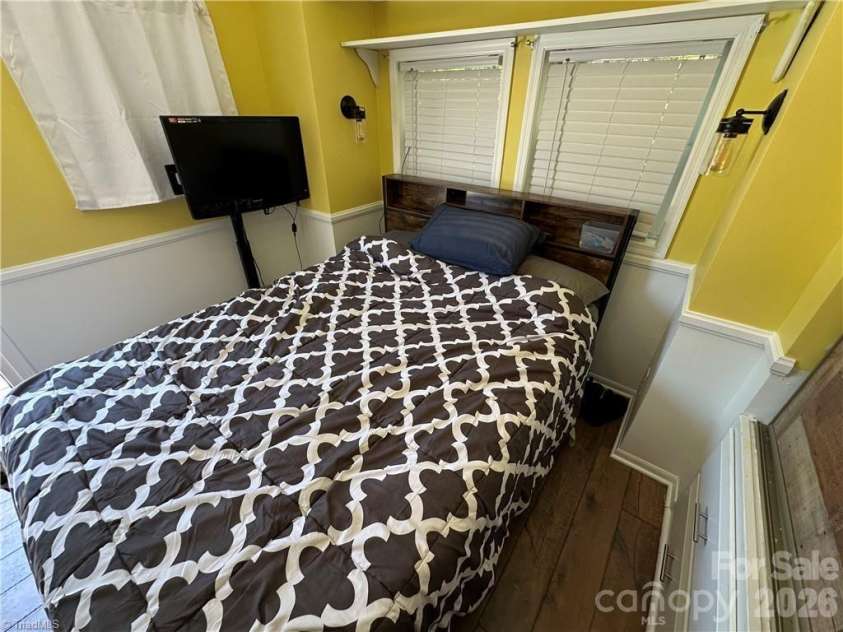 112 Cardinal Drive, New London, NC 28127.  MLS# CAR4383252, YatesRealty ID 26085. 