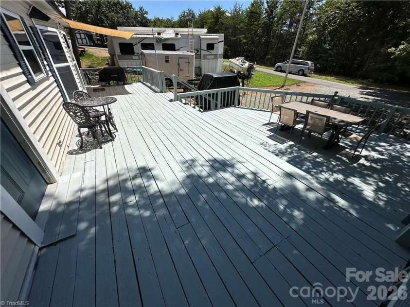 112 Cardinal Drive, New London, NC 28127.  MLS# CAR4383252, YatesRealty ID 26085. 