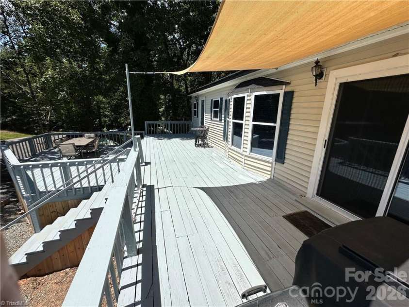 112 Cardinal Drive, New London, NC 28127.  MLS# CAR4383252, YatesRealty ID 26085. 