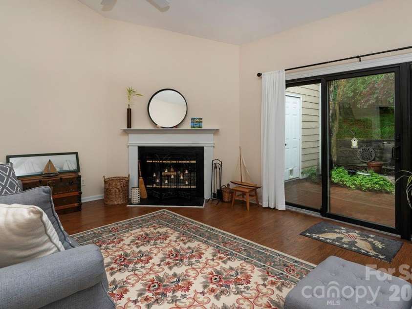 5935 Fitzwilliams Lane, Charlotte, NC 28270.  MLS# CAR4386781, YatesRealty ID 26086. 