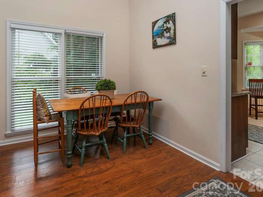 5935 Fitzwilliams Lane, Charlotte, NC 28270.  MLS# CAR4386781, YatesRealty ID 26086. 