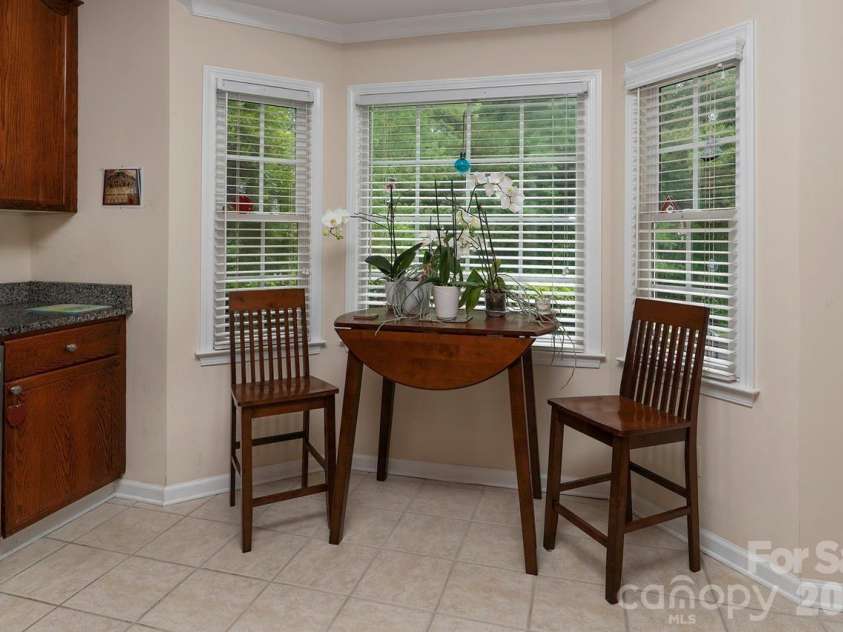 5935 Fitzwilliams Lane, Charlotte, NC 28270.  MLS# CAR4386781, YatesRealty ID 26086. 