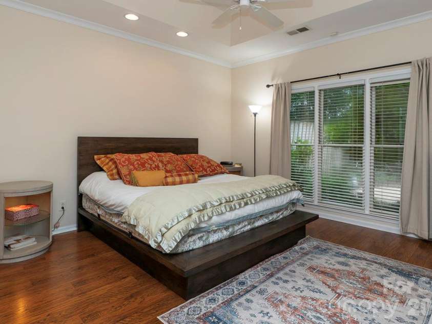 5935 Fitzwilliams Lane, Charlotte, NC 28270.  MLS# CAR4386781, YatesRealty ID 26086. 