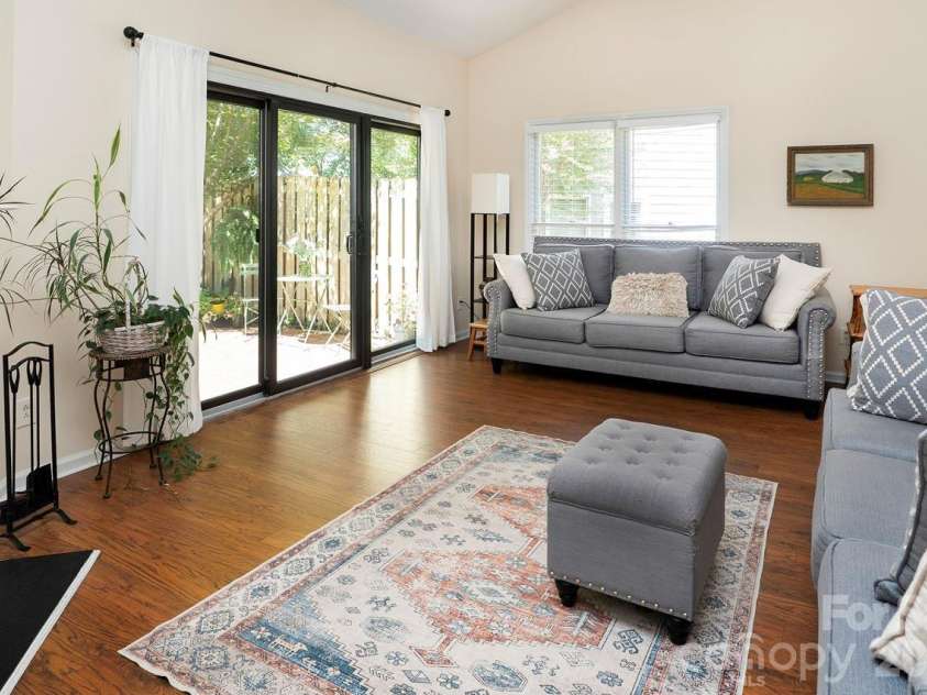 5935 Fitzwilliams Lane, Charlotte, NC 28270.  MLS# CAR4386781, YatesRealty ID 26086. 