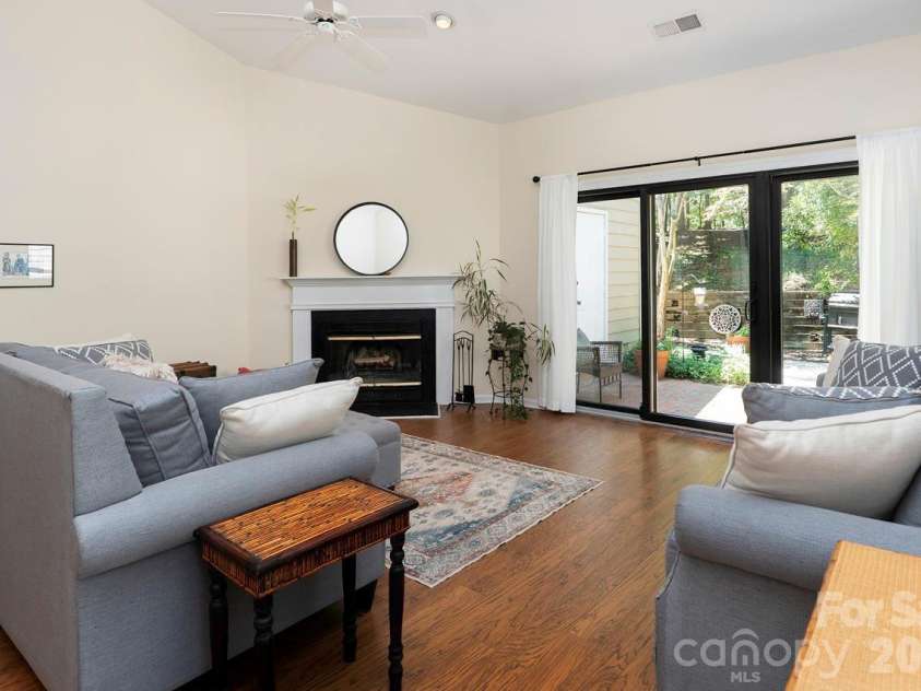 5935 Fitzwilliams Lane, Charlotte, NC 28270.  MLS# CAR4386781, YatesRealty ID 26086. 
