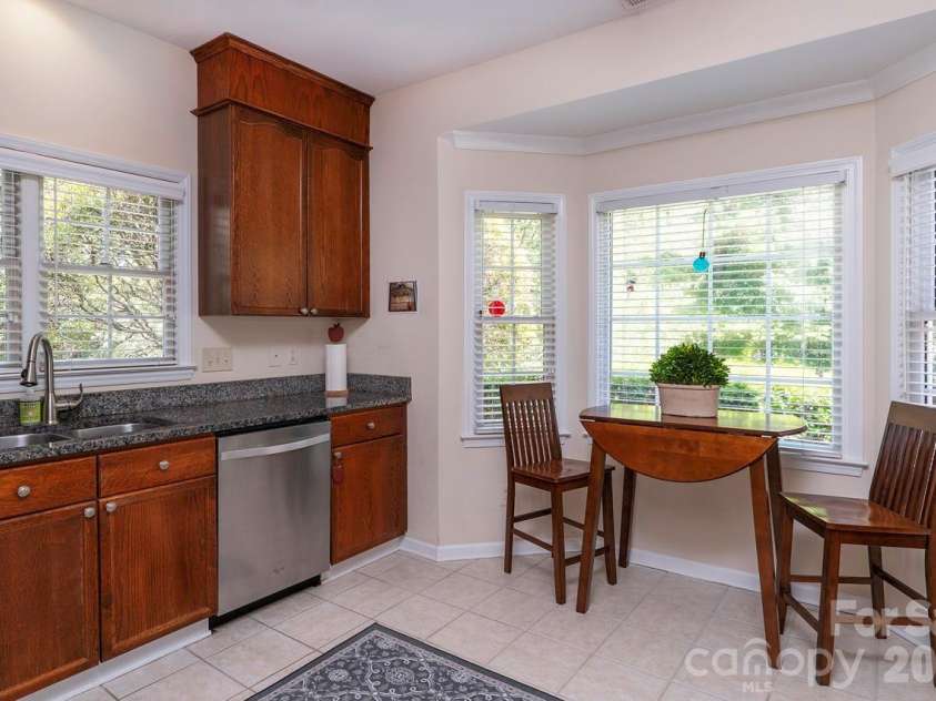 5935 Fitzwilliams Lane, Charlotte, NC 28270.  MLS# CAR4386781, YatesRealty ID 26086. 