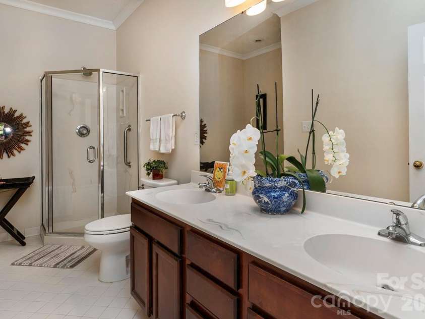5935 Fitzwilliams Lane, Charlotte, NC 28270.  MLS# CAR4386781, YatesRealty ID 26086. 