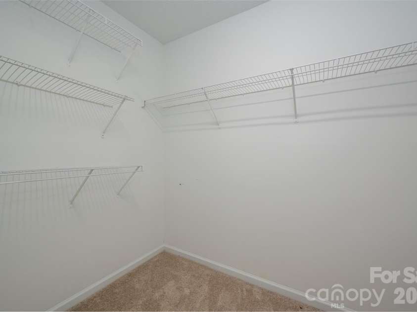 12133 Cartgate Lane, Charlotte, NC 28273.  MLS# CAR4387408, YatesRealty ID 26087. 