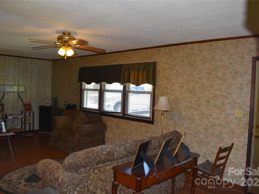 93 Meadow Brook Lane, Marion, NC 28752.  MLS# CAR4278931, YatesRealty ID 26087. 