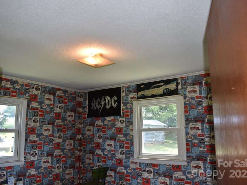 93 Meadow Brook Lane, Marion, NC 28752.  MLS# CAR4278931, YatesRealty ID 26087. 